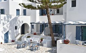 Magginas Studios-Apartments